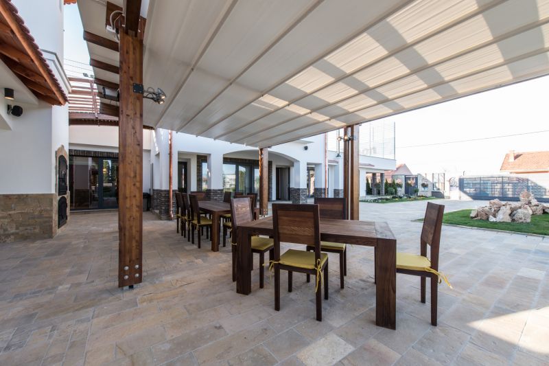 Outdoor Awning Service